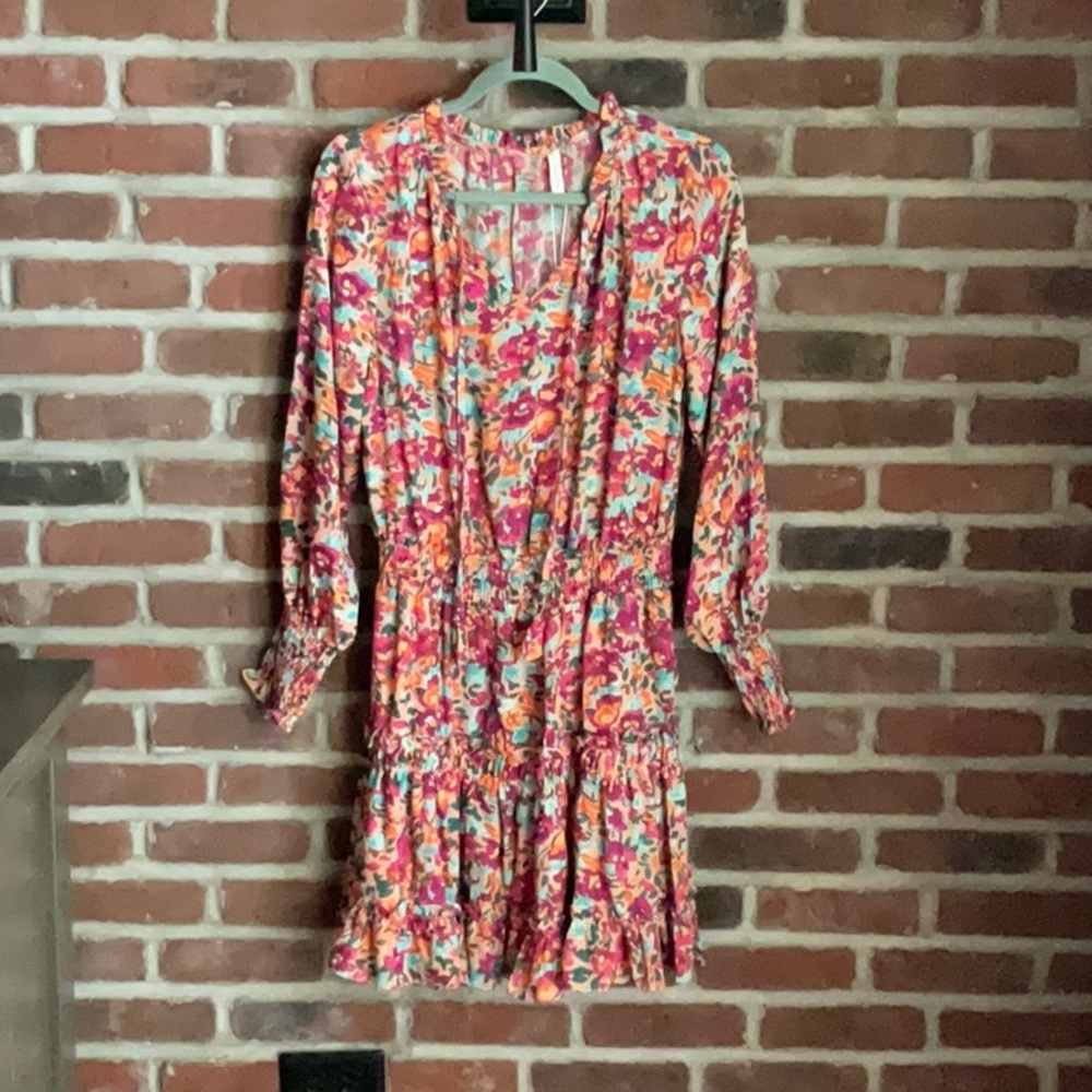 Long sleeve flowered mini dress